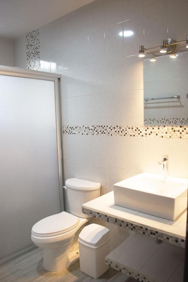 Casa Sol Y Luna Bacalar Bed & Breakfast エクステリア 写真